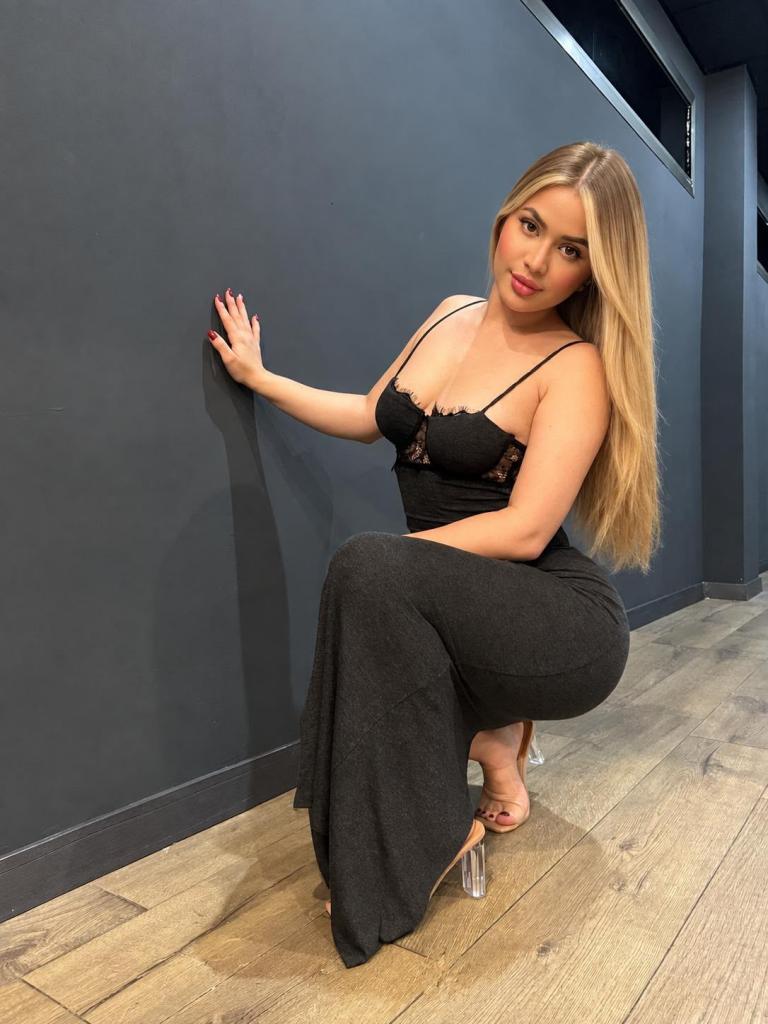 678839867: Chica busca chico en Asturias