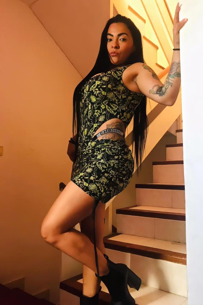 Chica busca chico en Tenerife: 