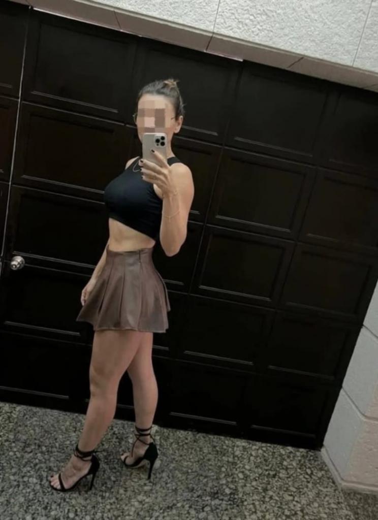 Chica busca chico en Sevilla: 