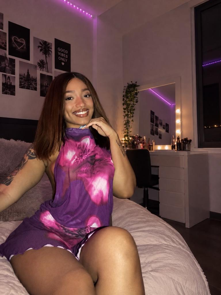 613805034: Chica busca chico en Alicante