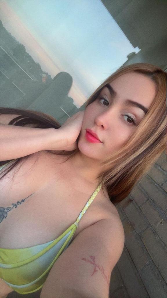 671783965: Chica busca chico en Barcelona