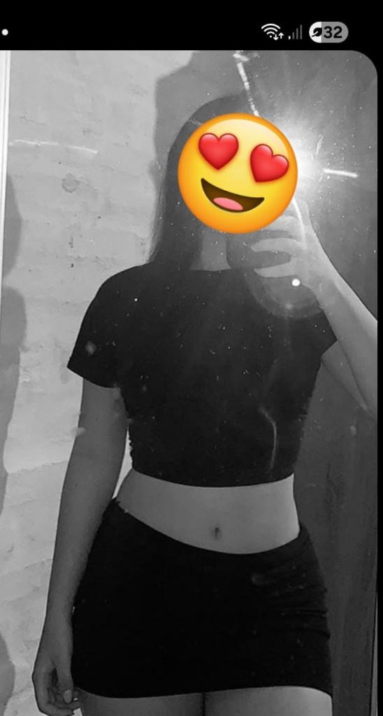 632961573: Chica busca chico en Cádiz