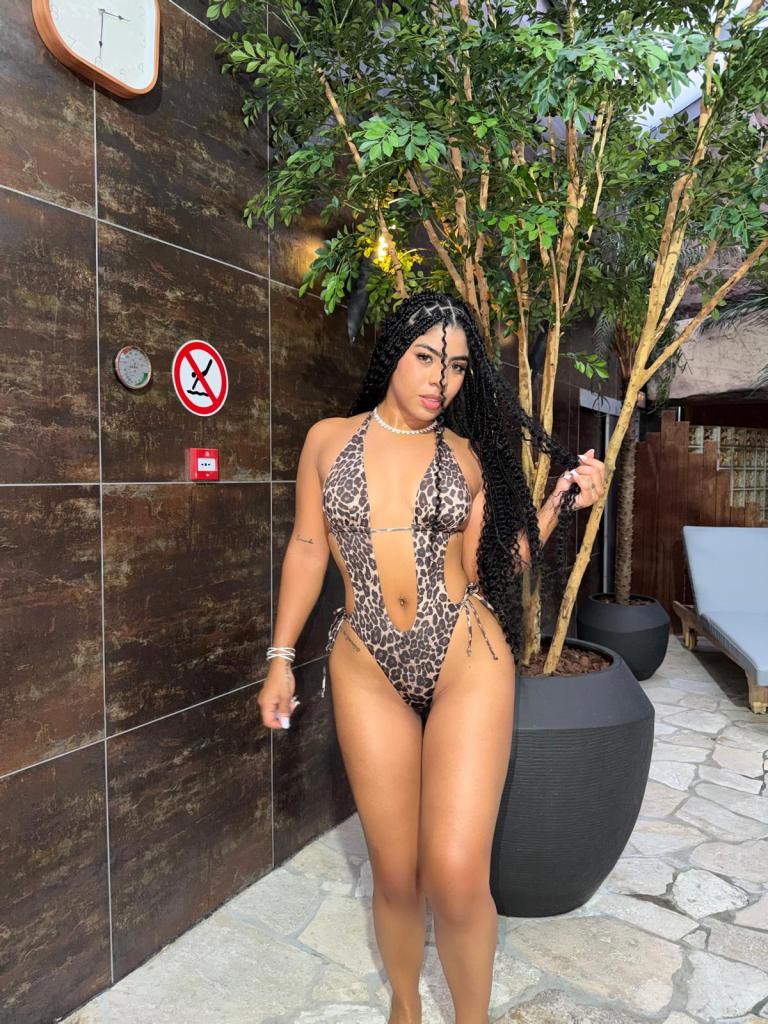 Chica busca chico en Tenerife: 