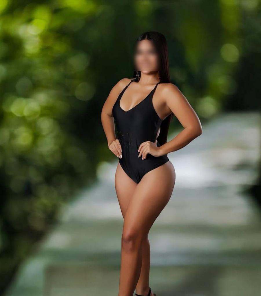 632679261: Chica busca chico en La Coruña