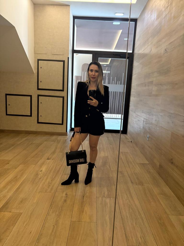 663376927: Chica busca chico en Zaragoza