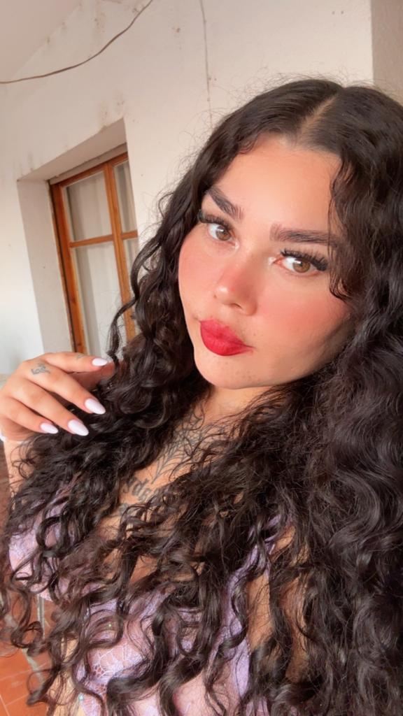 627334834: Chica busca chico en Barcelona