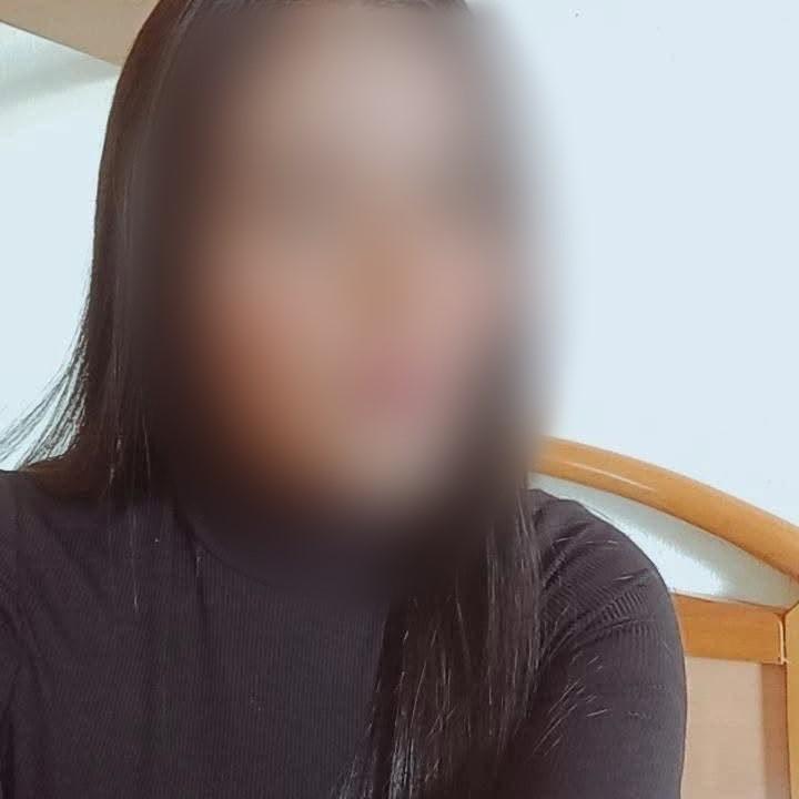 631666277: Chica busca chico en Gerona
