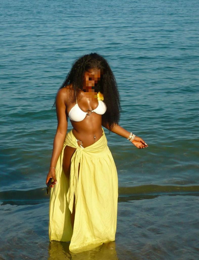 Chica busca chico en Almería: 