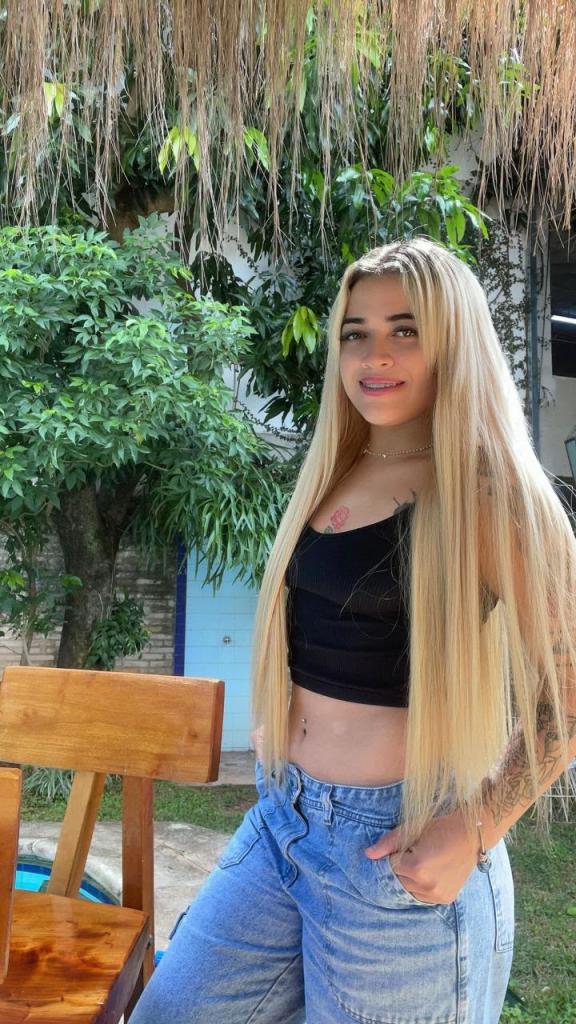 658315273: Chica busca chico en Barcelona