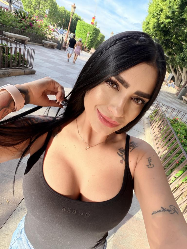 Chica busca chico en Murcia: Chica busca chico