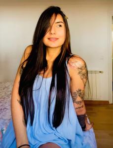 654587735: Chica busca chico en Madrid