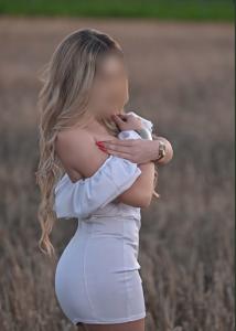 631341887: Chica busca chico en Burgos