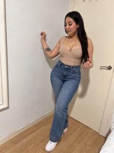 632776503: Chica busca chico en Navarra