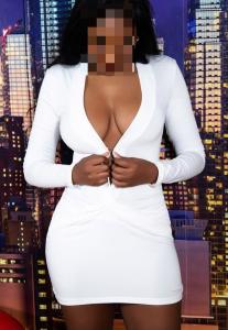 637240221: Chica busca chico en León