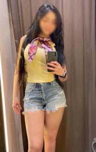 677439092: Chica busca chico en Madrid