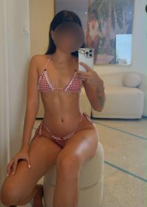 663281946: Chica busca chico en Huelva