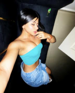 692893964: Chica busca chico en Ávila