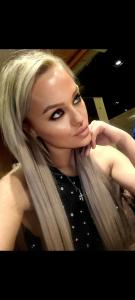 631443241: Chica busca chico en Ibiza