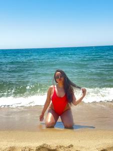 670718922: Chica busca chico en Barcelona