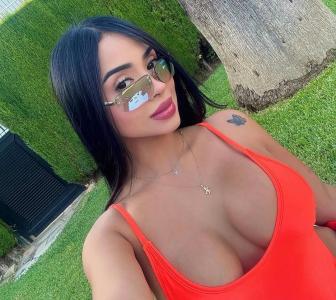 613758879: Chica busca chico en Madrid
