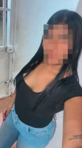 631129527: Chica busca chico en Barcelona