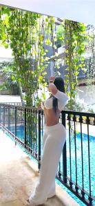 607236305: Chica busca chico en Alicante