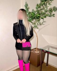 611274794: Chica busca chico en León
