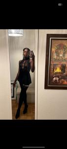 692729036: Chica busca chico en La Coruña