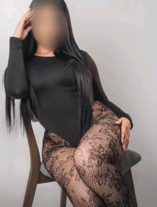 617091908: Chica busca chico en Madrid