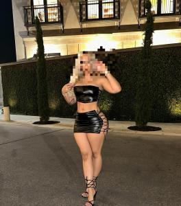 697699109: Chica busca chico en La Coruña