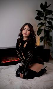 613556228: Chica busca chico en Alicante