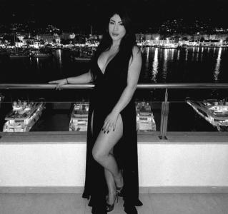 642983996: Chica busca chico en Ibiza