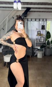 743050353: Chica busca chico en Madrid