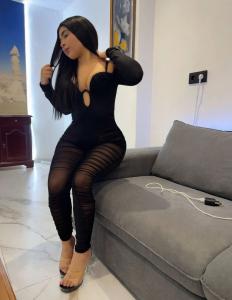 617748069: Chica busca chico en Barcelona