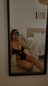 607533768: Chica busca chico en La Coruña