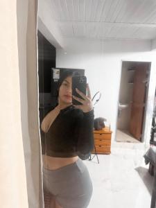 647011857: Chica busca chico en Málaga