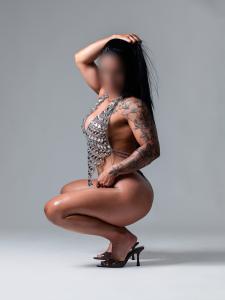 647612853: Chica busca chico en Cádiz