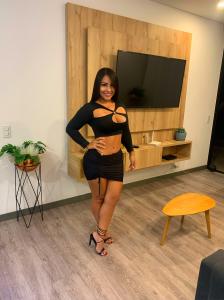 667887942: Chica busca chico en Barcelona