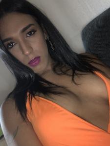 643081514: Transexual en Cáceres