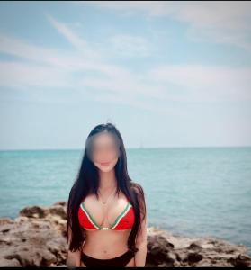 617746381: Chica busca chico en Madrid