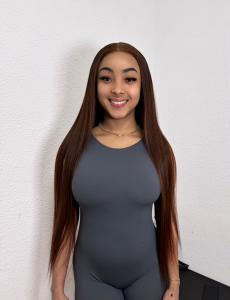 677155524: Chica busca chico en Barcelona
