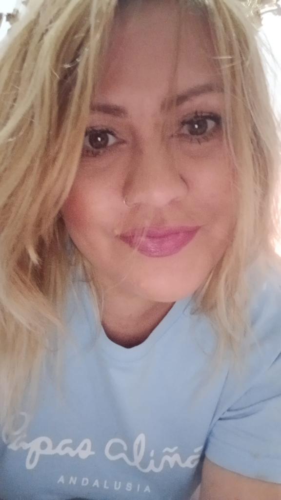 Chica busca chico en Cádiz: 