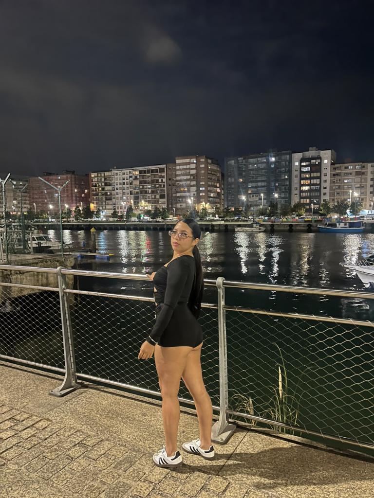Chica busca chico en Cantabria: 