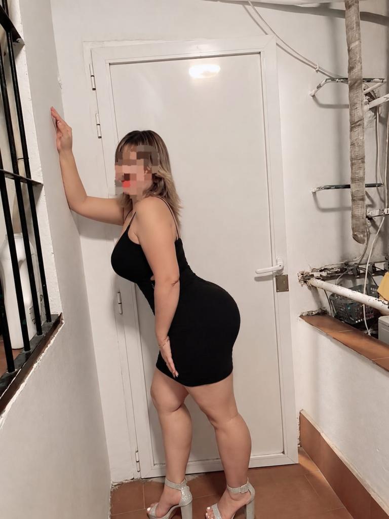 682074180: Chica busca chico en Madrid