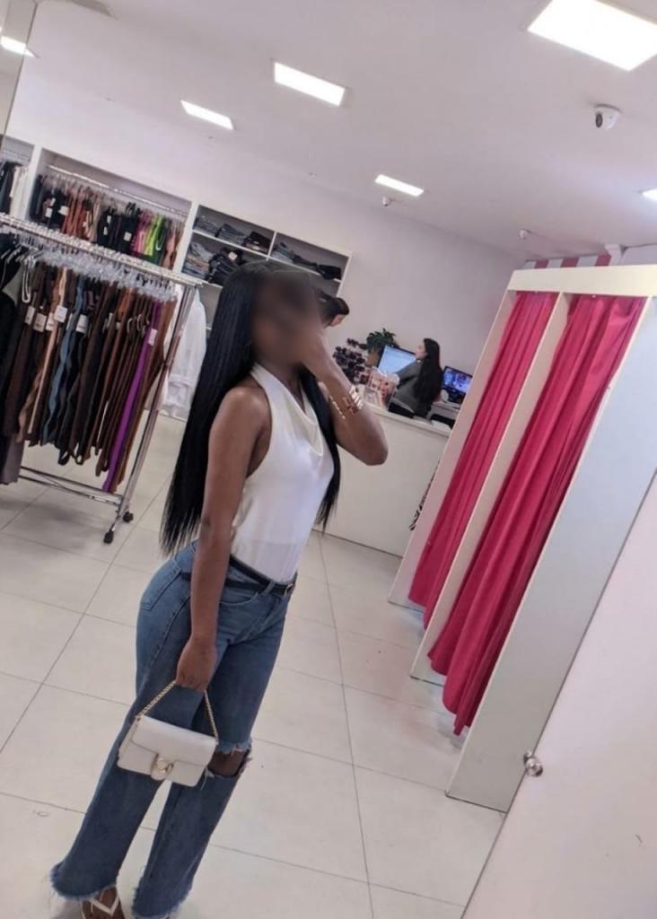 Chica busca chico en Tenerife: 