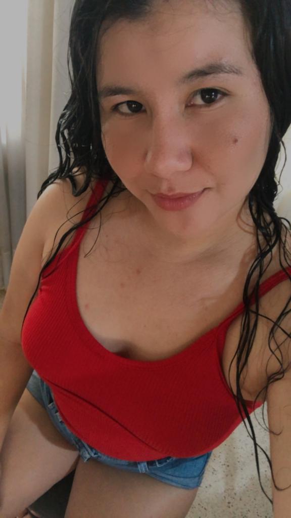 674690457: Chica busca chico en Málaga