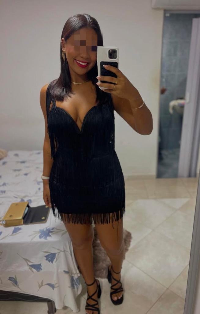613930918: Chica busca chico en León