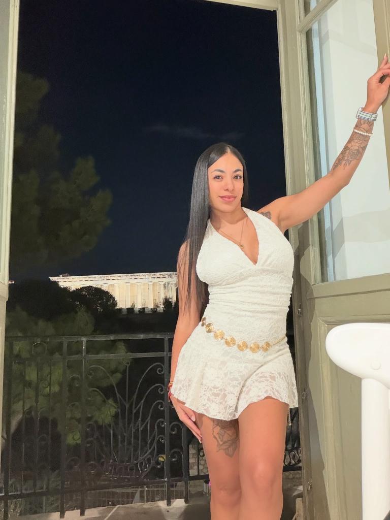 633183087: Chica busca chico en Pontevedra
