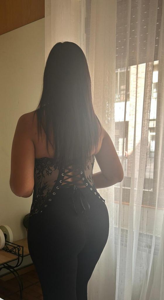 985223386: Chica busca chico en Asturias