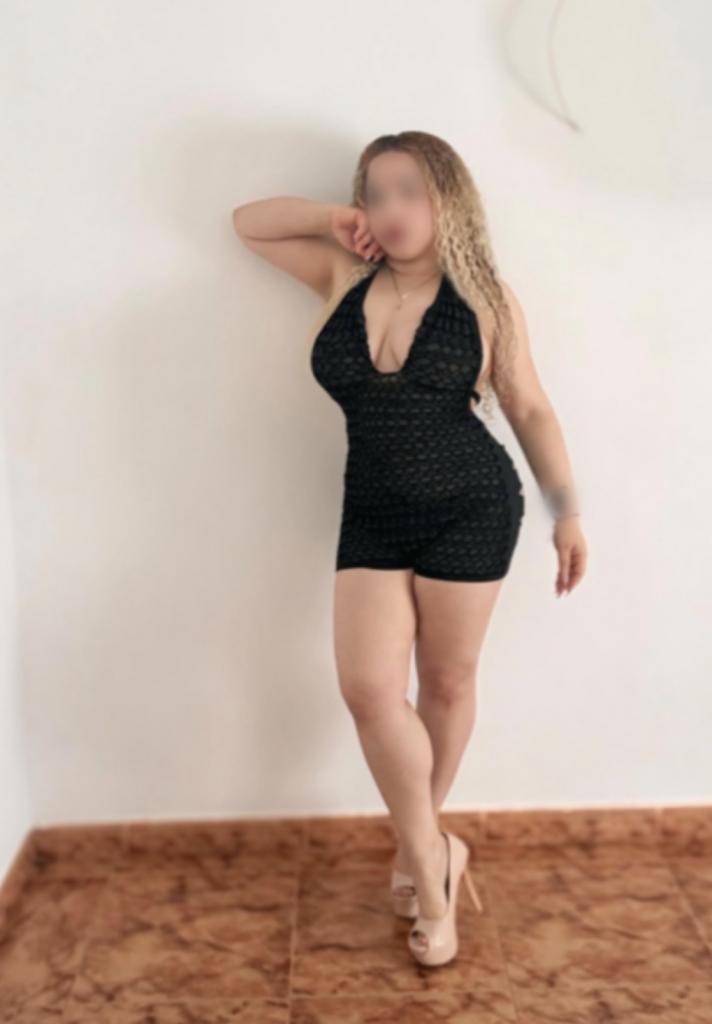Chica busca chico en Huelva: 